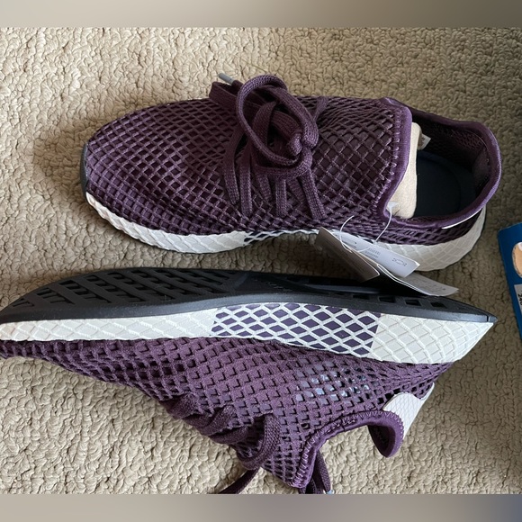 Adidas Deerupt Women’s Shoes. Brand new with box and tags. - Picture 8 of 9